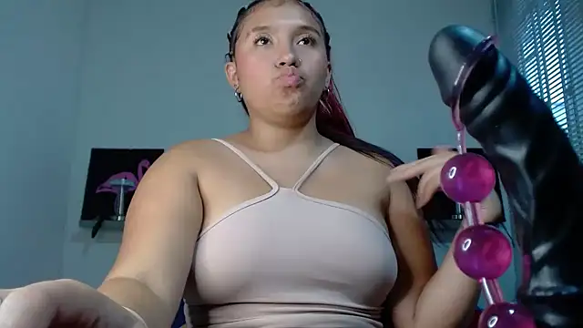 Chat XXX en directo de sandyfuckass