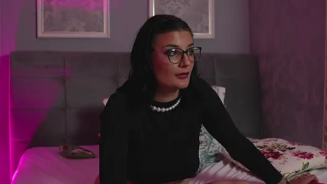 Amara_Vogue – Naživo XXX chat