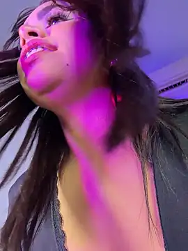 Aliceroys__ Adlı Modelin Canlı XXX Sohbeti