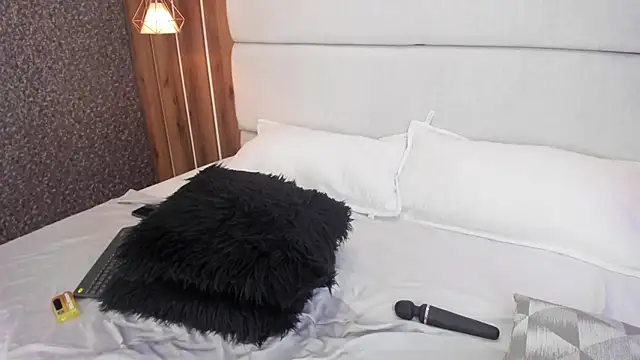 Larabrooks Live XXX-chat
