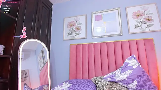 XXX chat uživo modela SofiiBuitrago