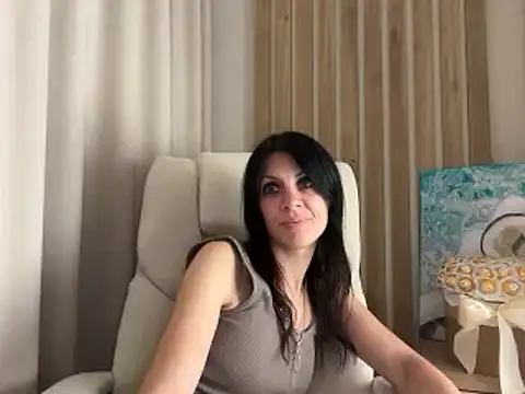 Czat XXX na żywo – InjaAtHome