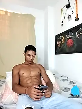 Demiansteven2 라이브 XXX 채팅