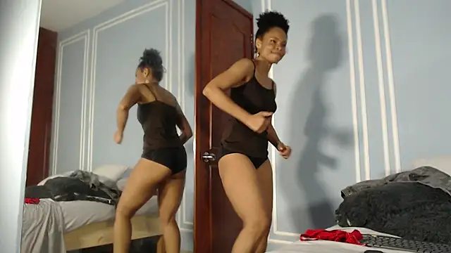 Chat XXX ao vivo de ChantalGarner