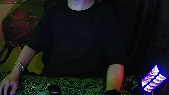 ZXCENSORED-n Live XXX chat