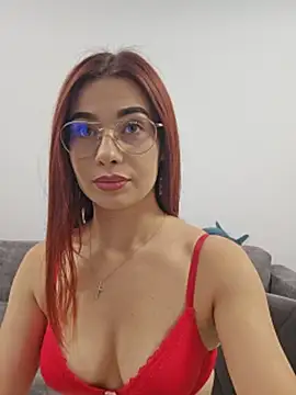 RedHeadFoxy Chat XXX live