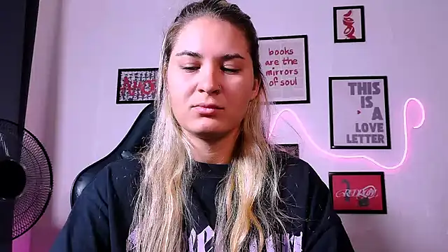 AlisaFrostn Live XXX chat