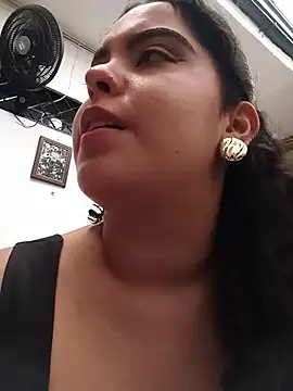 Chat XXX en directo de NicolleOverton