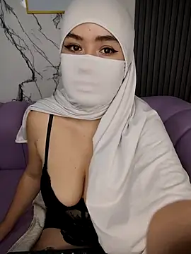 Amani_MIrash's Live XXX Chat