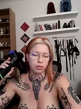 Živý XXX chat divine_eve