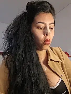 Luianna's Live XXX Chat