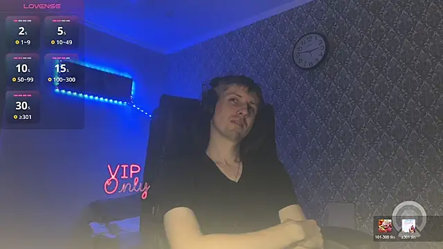 XXX chat uživo modela Aki-Laky