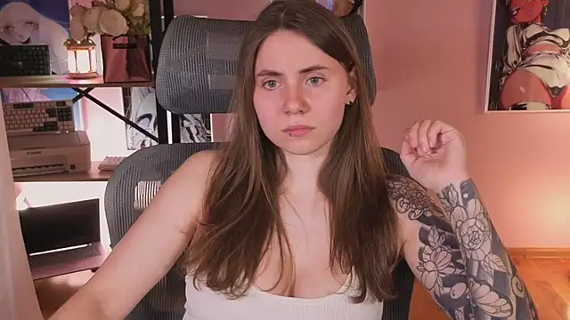 _AnnaStark_ Chat XXX in diretta
