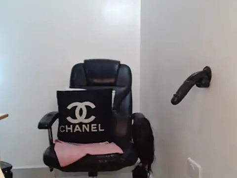 Chat +18 de Nixiesexy ao vivo