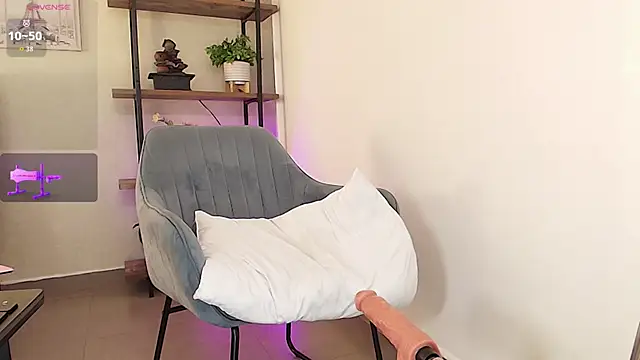 Sassy--Girl Live XXX-Chat