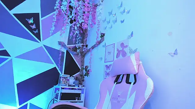 Chatroom XXX en direct de little_emma0