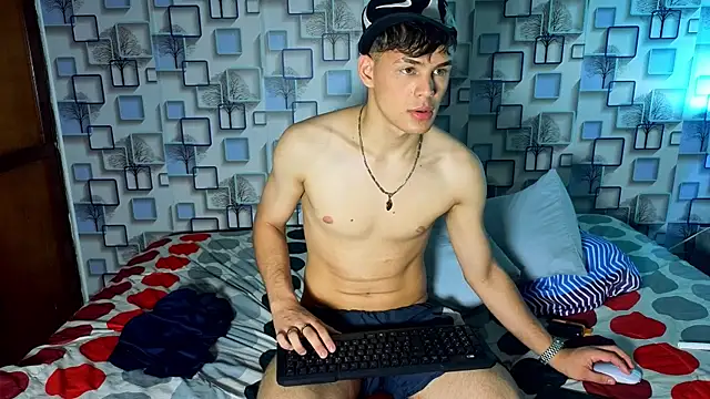 Chat XXX ao vivo de LoganSteel_