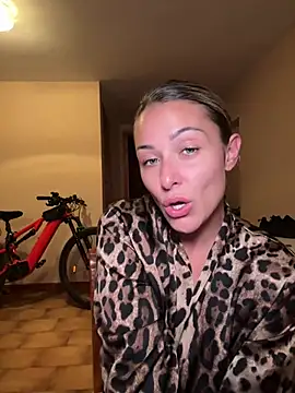 petrouchkaaa_ live XXX chat