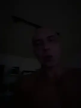 XXX chat uživo modela dogfrota