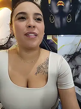 XXX chat uživo modela LizzRouse