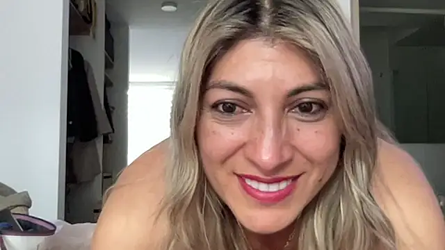LunaBeya: απευθείας συνομιλία ΧΧΧ
