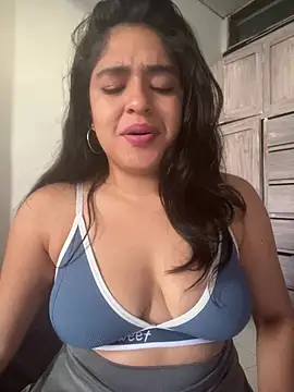 EmilyNoir1: απευθείας συνομιλία ΧΧΧ