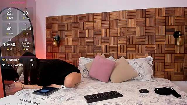 Czat XXX na żywo – madydoll_