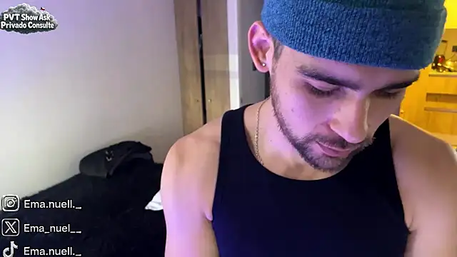 Emanuell__'s Live XXX Chat