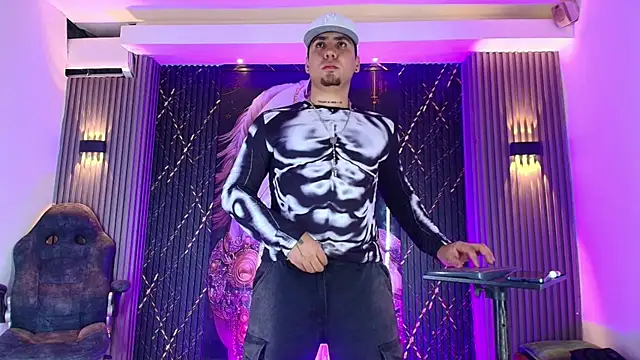 Iam_Josue-'s Live XXX Chat