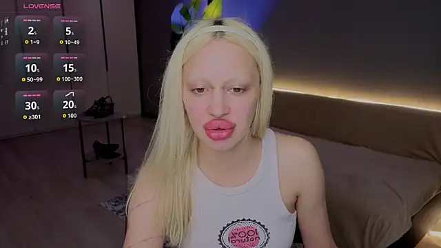 Luna_BeverlyのライブXXXチャット