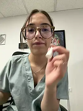 Czat XXX na żywo – Sweet_Milaa1