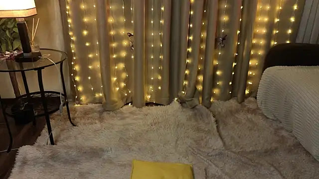 LauraleeSadiq Adlı Modelin Canlı XXX Sohbeti