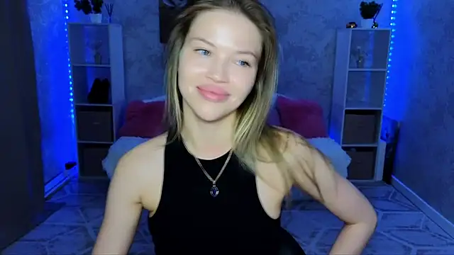 EmmyMills' Live XXX Chat