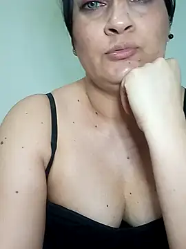 megan_milf79 现场XXX聊天