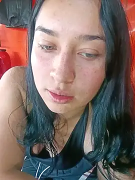 Sol_Scarleett Adlı Modelin Canlı XXX Sohbeti