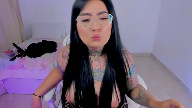 heeyy_kitty Live XXX-Chat