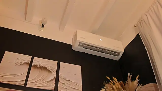 Živý XXX chat Qamar_Khalifa