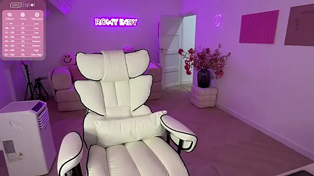 RomyIndyXXXのライブXXXチャット