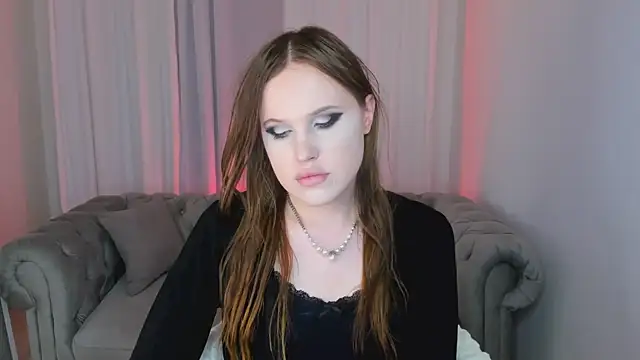 EffieMinki's Live XXX Chat