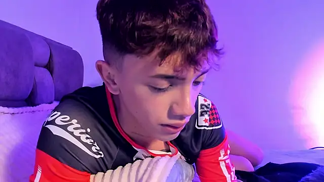 Timothy_ros' Live XXX Chat