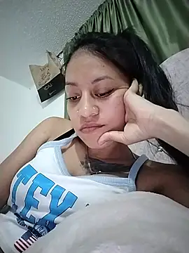 Tiphanydirty3 élő XXX-chatje