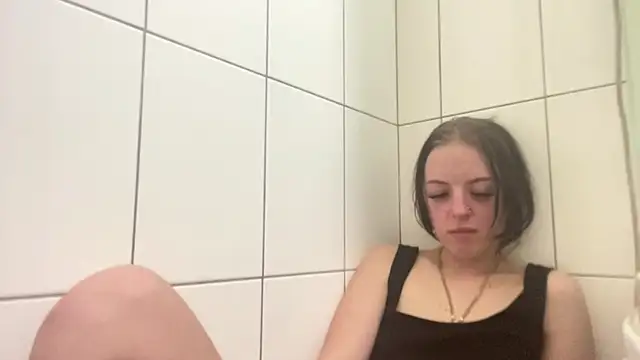 צ'אט XXX בשידור חי של drainedog