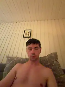 Emil06_ – Naživo XXX chat