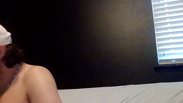 Cloudyydayzz XXX чат на живо