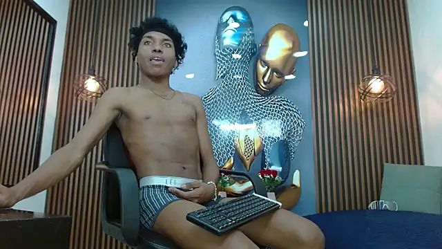 AlessandroBlack_n Webbikameraesitys