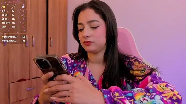 Chat XXX en directo de KittyFeet1