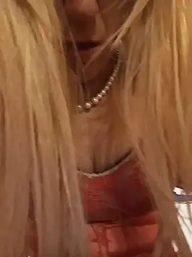Show modela Tranylisashemale na web-kameri