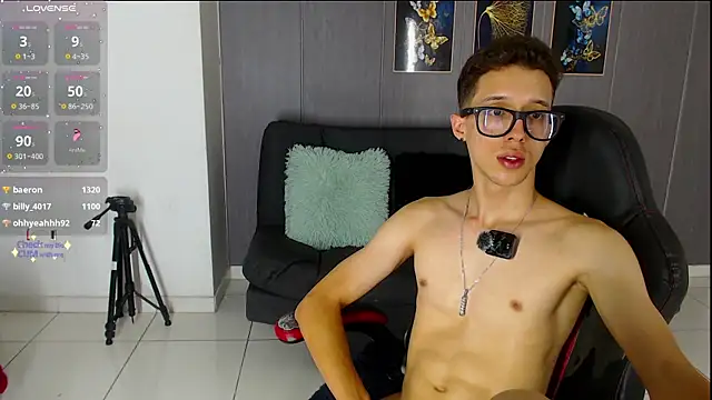skinny_bigcock02: διαδικτυακό σόου στην κάμερα