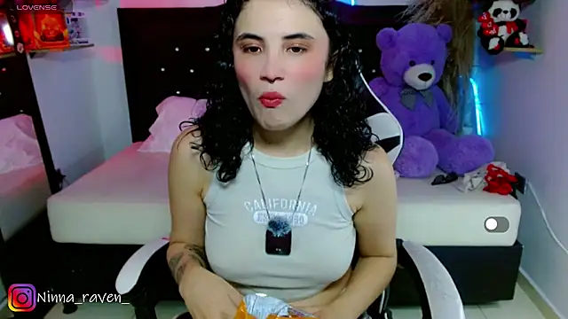 Ninna_ravenn Chat XXX live