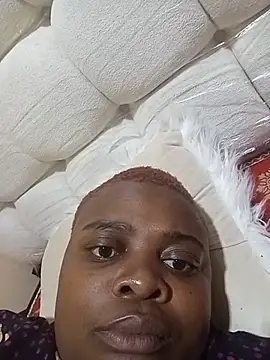 Spicy_petite Adlı Modelin Canlı XXX Sohbeti